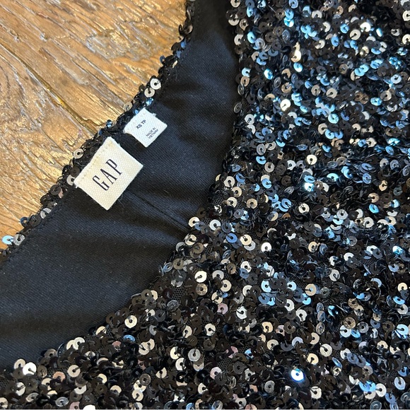 ✨NEVER WORN Sparkly Sequin Black & Silver Long Sleeve Dress - Picture 3 of 3